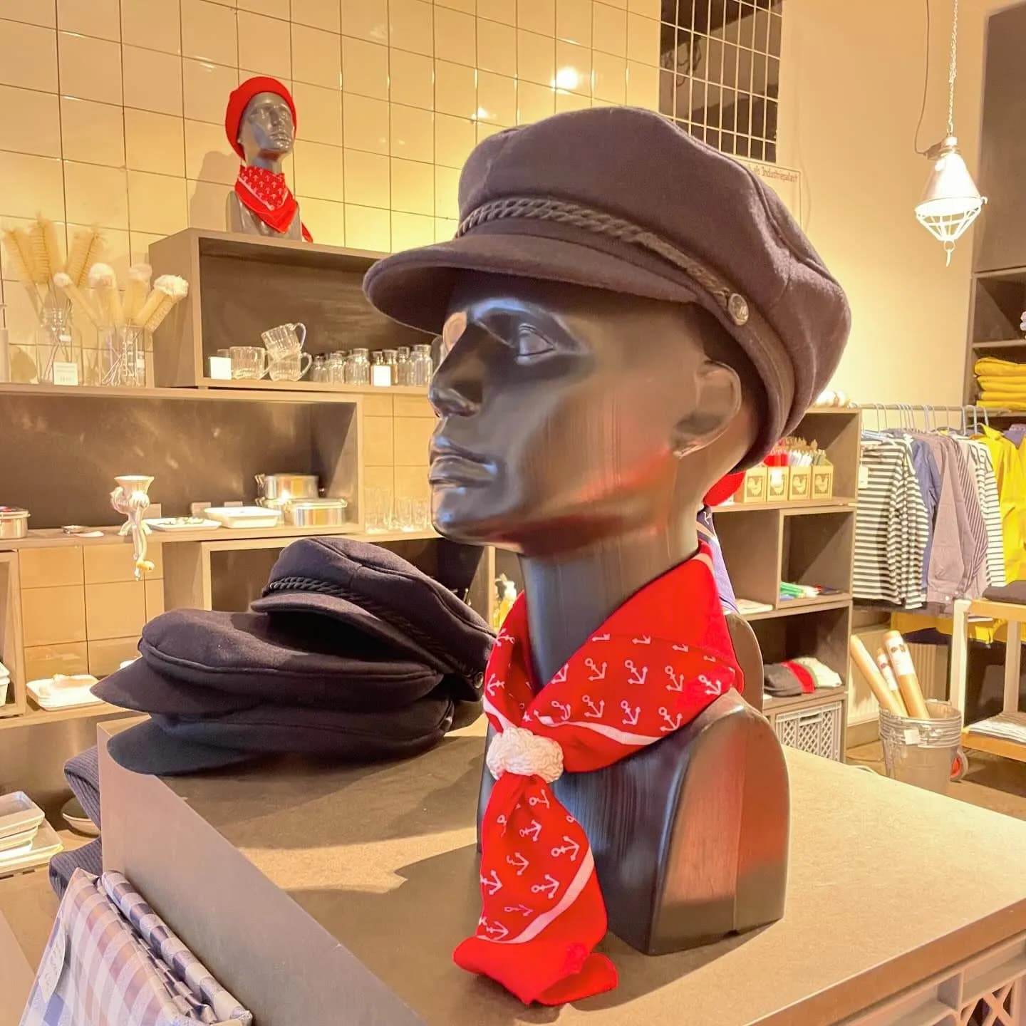 Laden in Ehrenfeld - Entdecken Sie Utensil 2